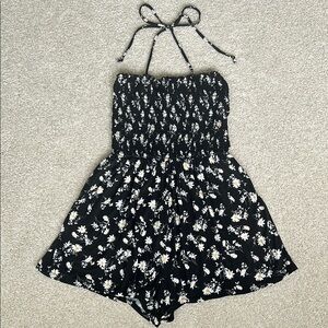 Urban Outfitters Daisy Romper